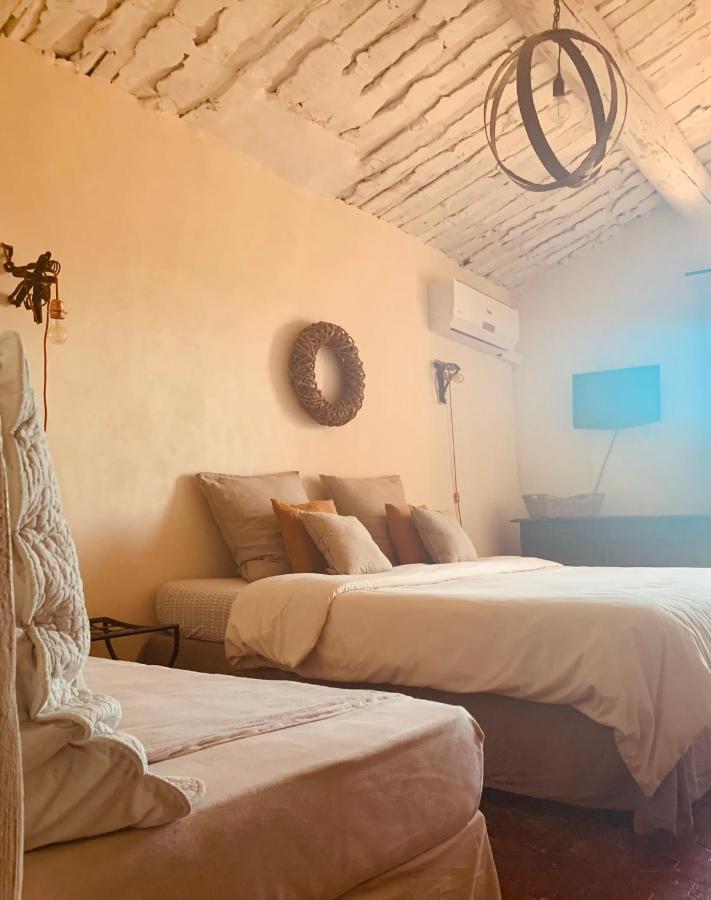 Le Vieux Portail Bed and Breakfast Saint-Saturnin-d'Apt Eksteriør billede