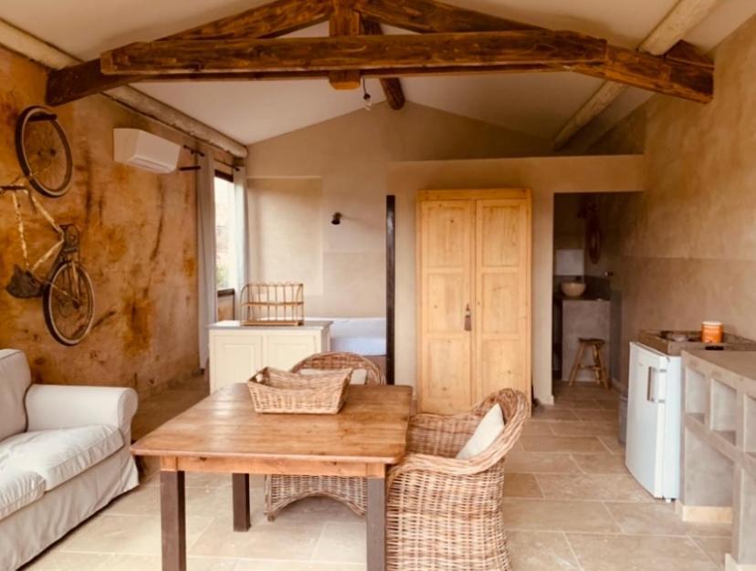 Le Vieux Portail Bed and Breakfast Saint-Saturnin-d'Apt Eksteriør billede