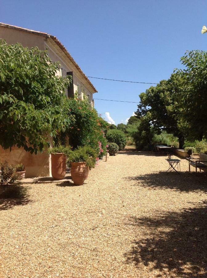 Le Vieux Portail Bed and Breakfast Saint-Saturnin-d'Apt Eksteriør billede